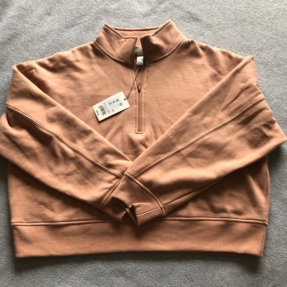 Cropped quarter-zip - Picture 2 of 3